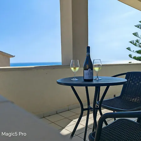 Playa Paradise Tatil Evi Zingarello