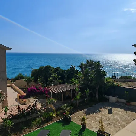 Playa Paradise Tatil Evi